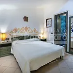 Villa 23 Baia Faro - Trilocale Mansardato Con Ampia Terrazza Vista Mare *