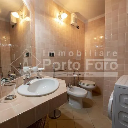 Villa 23 Baia Faro - Trilocale Mansardato Con Ampia Terrazza Vista Mare Palau