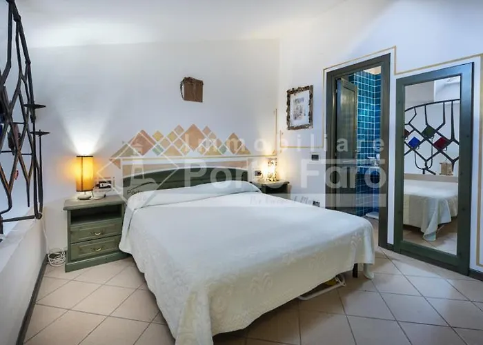 וילה 23 Baia Faro - Trilocale Mansardato Con Ampia Terrazza Vista Mare *