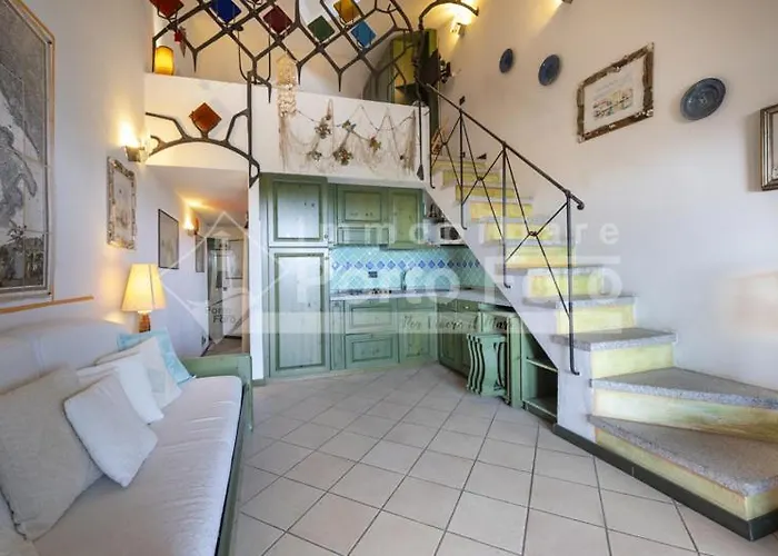 23 Baia Faro - Trilocale Mansardato Con Ampia Terrazza Vista Mare וילה