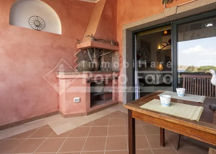 וילה 23 Baia Faro - Trilocale Mansardato Con Ampia Terrazza Vista Mare